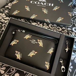 NEW COACH OWL PARTY WRISTLET AND CHARMS